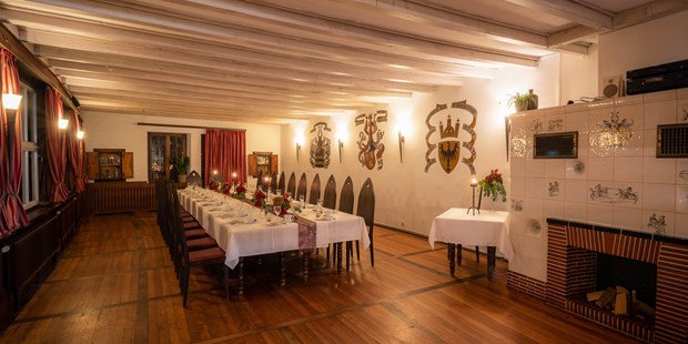 Destination-Wedding - Preisniveau Zimmer/Suiten: € - Baden-Württemberg - Heiraten auf Burg Guttenberg