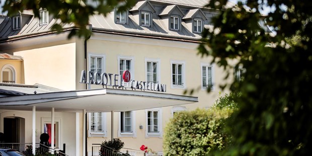 Destination-Wedding - Umgebung: in einer Stadt - Salzburg und Umgebung - Außenansicht ARCOTEL Castellani - ARCOTEL Castellani Salzburg