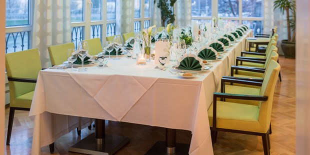 Destination-Wedding - Preisniveau Zimmer/Suiten: €€ - Salzburg - Wintergarten - Radisson Blu Hotel Altstadt 5*