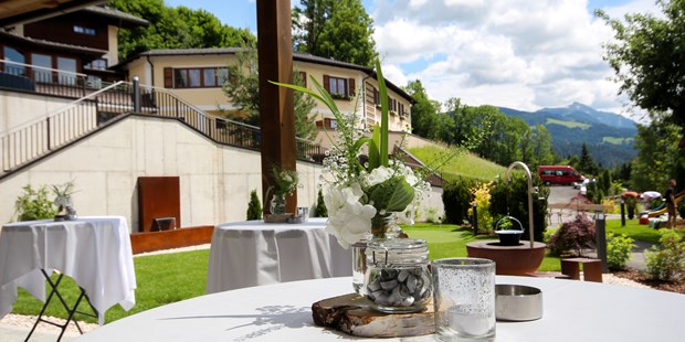 Destination-Wedding - Art der Location: Restaurant - Hotel Terrasse - Laudersbach's Event-Stadl