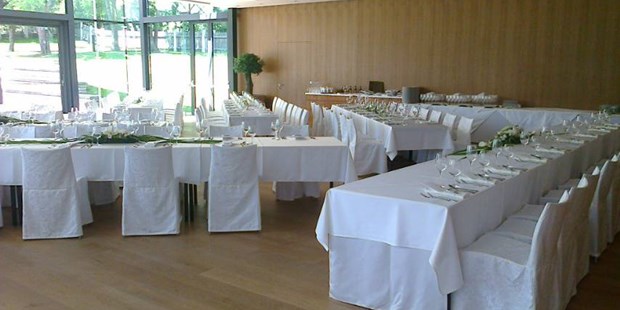 Destination-Wedding - Art der Location: Hotel / Chalet - Fischgrät Muster - Hotel Hofwirt