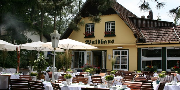 Destination-Wedding - Art der Location: Scheune / Bauernhof / Alm / Landhaus - Ruhrgebiet - Waldhaus in der Haard
