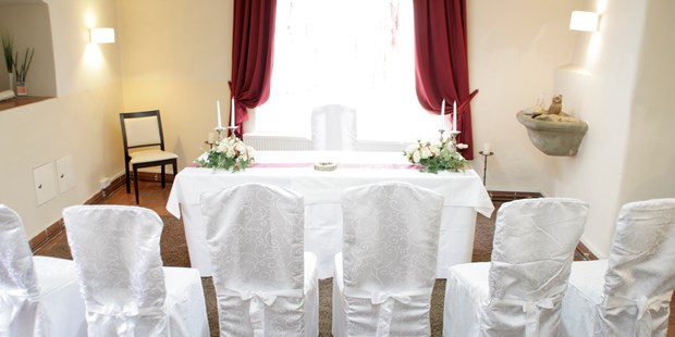 Destination-Wedding - Preisniveau Zimmer/Suiten: €€€ - Raabs an der Thaya - Trauung im Reiterstüberl - Hotel-Restaurant Liebnitzmühle
