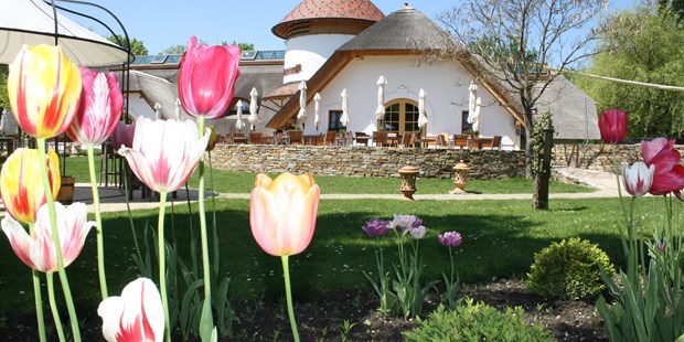 Destination-Wedding - Garten - Das Restaurant Csarda der VILA VITA Pannonia. - VILA VITA Pannonia