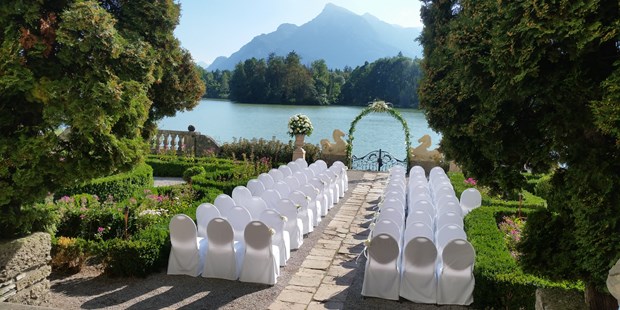Destination-Wedding - Perfekte Jahreszeit: Frühlings-Hochzeit - Salzburg-Umgebung - Standesamtliche Trauung am Weiher - Hotel Schloss Leopoldskron