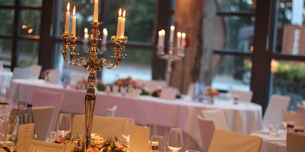 Destination-Wedding - Perfekte Jahreszeit: Herbst-Hochzeit - Binnenland - Hotel Altes Stahlwerk