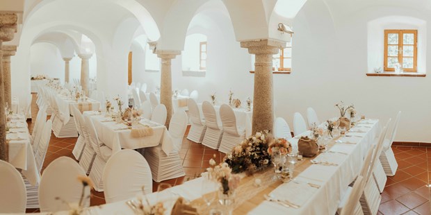 Destination-Wedding - woliday Programm: Familien-Picnick - Mühlviertel - Der altehrwürdige Gewölbesaal - Lester Hof