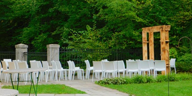 Destination-Wedding - Garten - Gastwirtschaft Schloss Neubruck