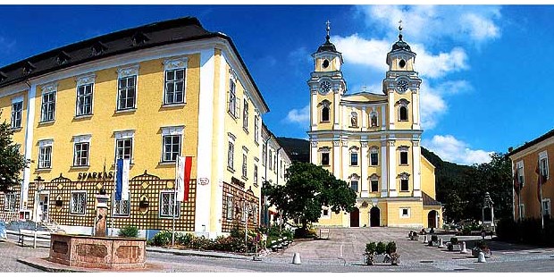 Destination-Wedding - Art der Location: Restaurant - Basilika zum Hl. St. Michael - Schlosshotel Mondsee