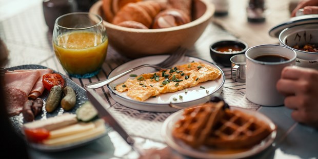 Destination-Wedding - Österreich - Der Tag im Sendlhofer's beginnt mit einem wunderbaren Frühstück. - Sendlhofer's
