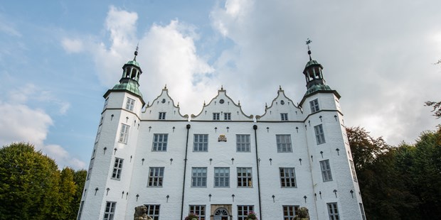 Destination-Wedding - Art der Location: Schloss / Burg - Schleswig-Holstein - Schloss Ahrensburg - Park Hotel Ahrensburg