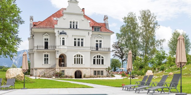 Destination-Wedding - Art der Location: Villa / privates Anwesen - Oberösterreich - Die Villa Bergzauber mit Pool - Villa Bergzauber