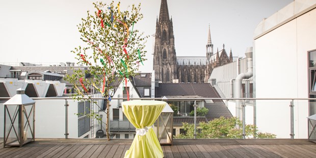Destination-Wedding - Art der Location: Eventlocation / Fabrik / Lagerhalle - Köln - FrühLounge