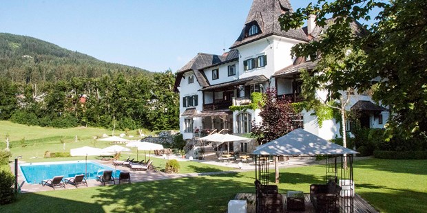 Destination-Wedding - Art der Location: Hotel / Chalet - Salzkammergut - Landhaus Garten - Hotel Landhaus Koller