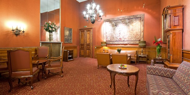 Destination-Wedding - Preisniveau Zimmer/Suiten: €€ - Donauraum - Hotelhalle II - Hotel Regina