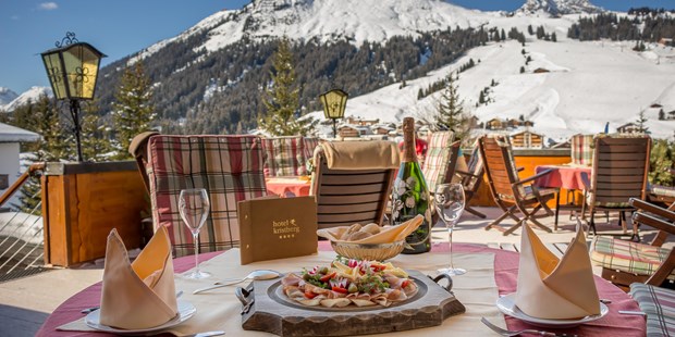 Destination-Wedding - Umgebung: in den Bergen - Alpenregion Bludenz - Hotel Kristberg (Ihre Winterhochzeit)