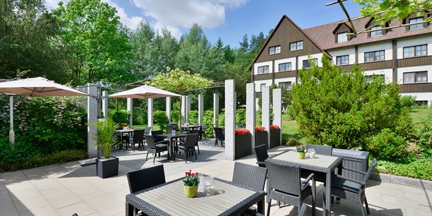 Destination-Wedding - Umgebung: am Land - Deutschland - Landgasthof - Hotel Sonnenhof