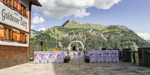 Destination-Wedding - Art der Location: Restaurant - Arlberg - (c) Tanja und Josef Photographie und Film  - Hotel Goldener Berg & Alter Goldener Berg