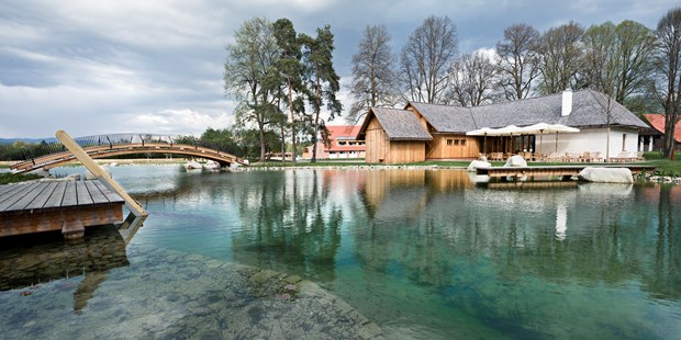 Destination-Wedding - Garten - Steiermark - Teichhaus mit Naturbadeteich - Hotel G'Schlössl Murtal