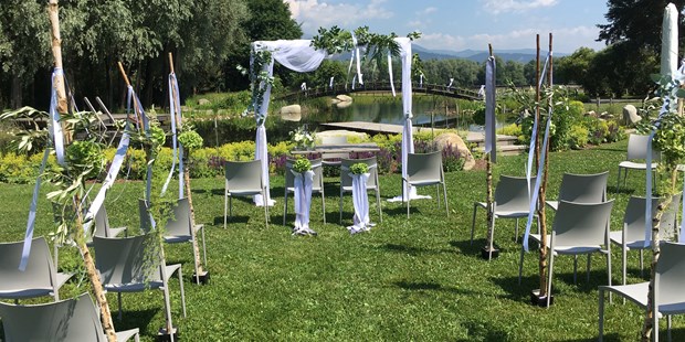 Destination-Wedding - Preisniveau Zimmer/Suiten: €€ - Steiermark - Hochzeit am Naturbadeteich - Hotel G'Schlössl Murtal