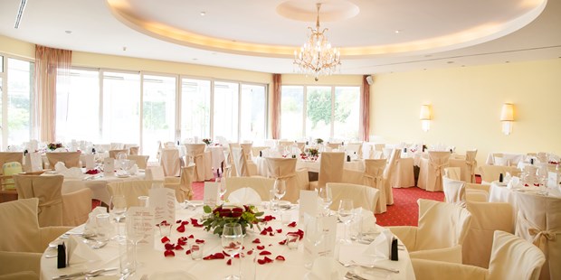 Destination-Wedding - Garten - Kärnten - Festsaal in unserem Panorama Seerestaurant  - Werzer's Hotel Resort Pörtschach