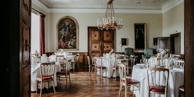Destination-Wedding - Preisniveau Hochzeitsfeier: €€€ - Österreich - Schloss Ernegg