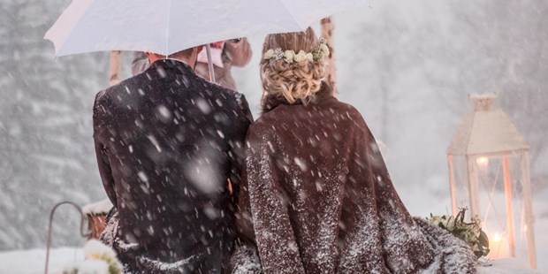 Destination-Wedding - Preisniveau Hochzeitsfeier: € - Tirol - Winter Trauung  - Hochzeitsinsel