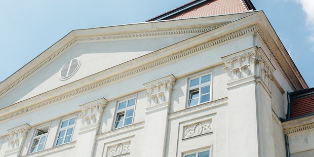Destination-Wedding - Preisniveau Hochzeitsfeier: €€ - Austria Trend Hotel Schloss Wilhelminenberg