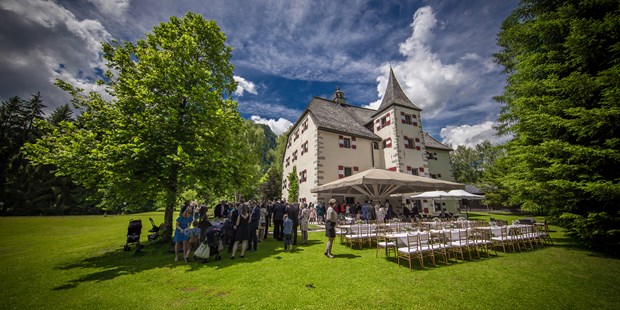 Destination-Wedding - Festzelt - Österreich - Feiern im Schlossgarten - Schloss Prielau Hotel & Restaurants