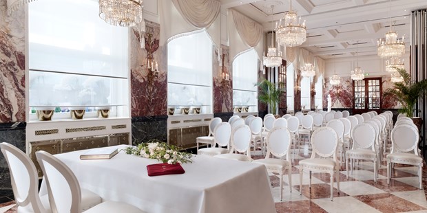 Destination-Wedding - Art der Location: Restaurant - Wien - Marmorsaal - Hotel Sacher Wien