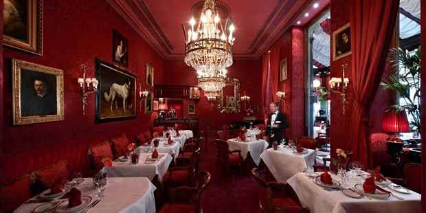Destination-Wedding - Standesamtliche Trauung - Wien - Restaurant Rote Bar - Hotel Sacher Wien