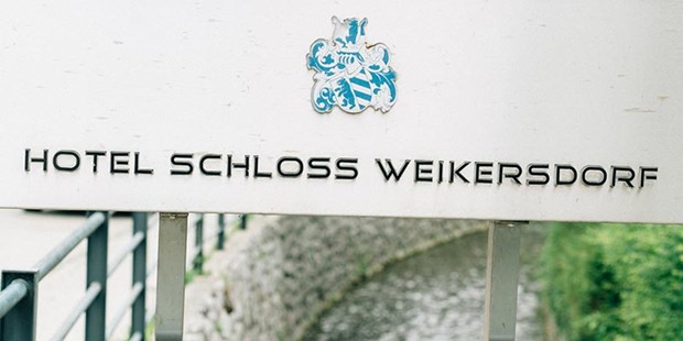 Destination-Wedding - Hunde erlaubt - Wienerwald - Heiraten im Schloss Weikersdorf in 2500 Baden bei Wien.
foto © kalinkaphoto.at
 - Hotel Schloss Weikersdorf