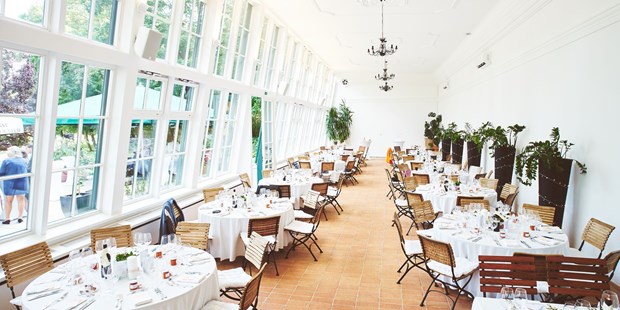Destination-Wedding - Art der Location: Restaurant - Schloss Miller-Aichholz - Europahaus Wien