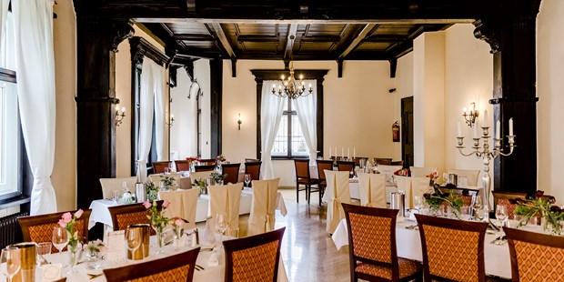 Destination-Wedding - barrierefreie Location - Ehrenhausen - Speisesaal für bis zu 100 Personen - Georgi Schloss und Weingut