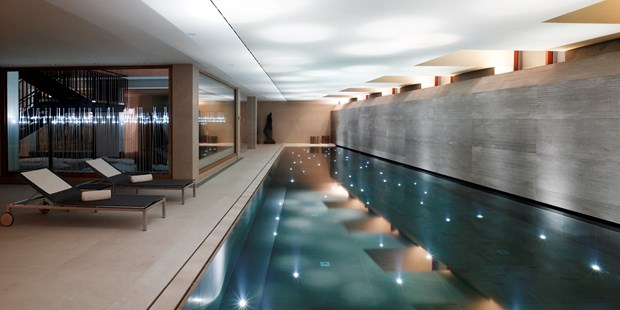 Destination-Wedding - Wellness / Pool: Sauna / Dampfbad - Arlberg - 23 m langer Indoor Pool - Hotel & Chalet Aurelio