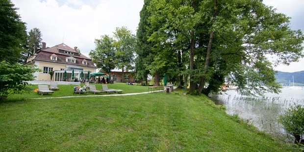Destination-Wedding - Art der Location: Eventlocation / Fabrik / Lagerhalle - Nußdorf am Attersee - Park mit Villa - Das Grafengut