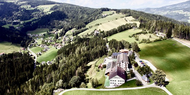 Destination-Wedding - Individuelle Anreise: Helikopterlandeplatz - Kärnten - Hotel Moselebauer & Umlage - Wellnesshotel Moselebauer****