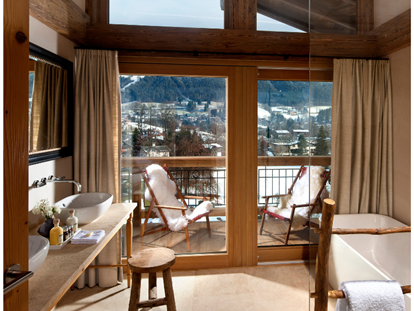 Destination-Wedding - Perfekte Jahreszeit: Frühlings-Hochzeit - Österreich - Atemberaubendes Panorama der umliegenden Bergwelt - Hotel Kitzhof Mountain Design Resort****s