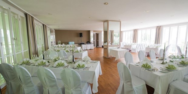 Destination-Wedding - Preisniveau Hochzeitsfeier: €€ - Donauraum - Festsaal - Berghotel Tulbingerkobel