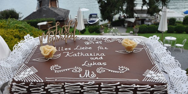 Destination-Wedding - Umgebung: am See - Österreich - Miralago Schoko-Torte... wird verputzt bis zum letzten Krümel :) - Hotel SCHLOSSVILLA MIRALAGO - die wundervolle, einzigartige Location direkt am Wörthersee - 