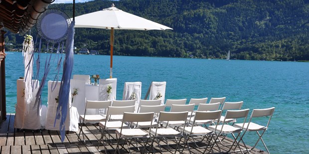 Destination-Wedding - Individuelle Anreise: Helikopterlandeplatz - Kärnten - Standesamtliche Zeremonie am Badesteg - Hotel SCHLOSSVILLA MIRALAGO - die wundervolle, einzigartige Location direkt am Wörthersee - 