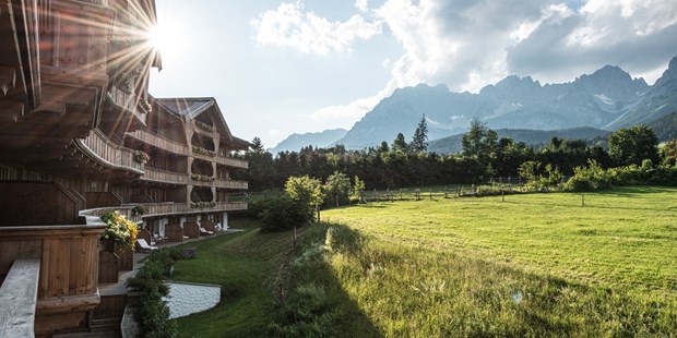 Destination-Wedding - Aktivprogramm: Tenniscourt - Tiroler Unterland - Bio-Hotel Stanglwirt
