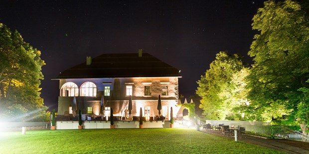 Destination-Wedding - Preisniveau Hochzeitsfeier: €€€€ - Kärnten - Sternenklarer Himmel. - Schloss Maria Loretto