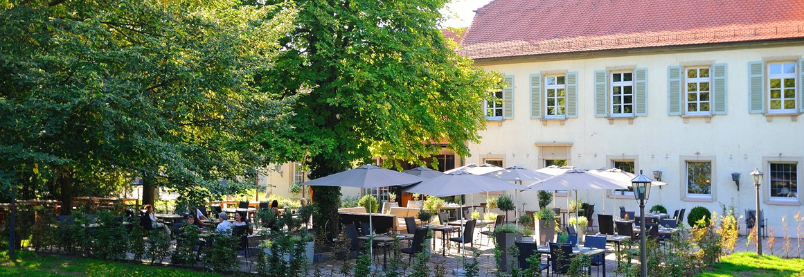 Hochzeitslocation: Terrasse des Restaurants GUTSSCHENKE - Schlosshotel Monrepos