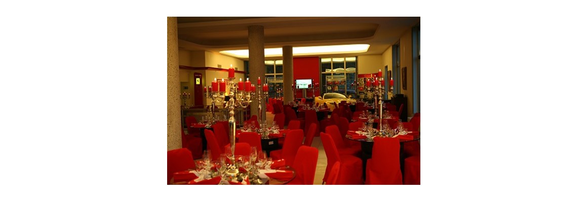 Hochzeitslocation: Catering bei Ferrari - ViCulinaris im Kolbergarten
