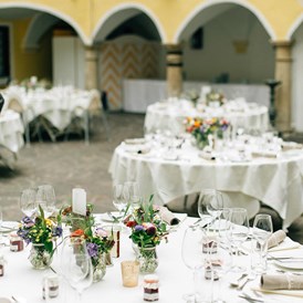 Hochzeitslocation: Heiraten im Schloss Weikersdorf in 2500 Baden bei Wien.
foto © kalinkaphoto.at
 - Hotel Schloss Weikersdorf