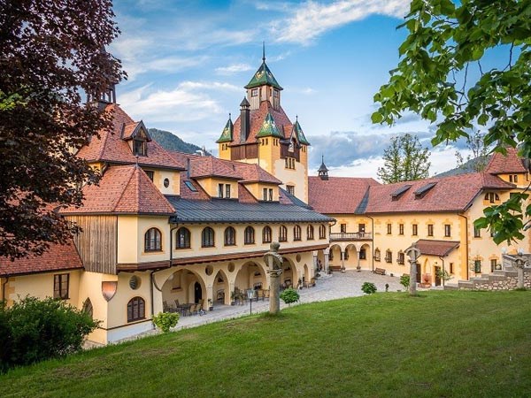 Naturhotel Schloss Kassegg für Traumhochzeiten
