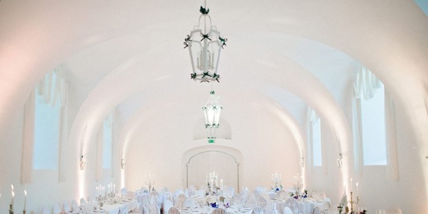 Destination-Wedding - Art der Location: Restaurant - Der Festsaal des Barockjuwel Schloss Halbturn im Burgenland.
Foto © stillandmotionpictures.com - Schloss Halbturn