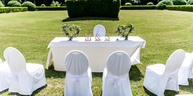 Destination-Wedding - Hunde erlaubt - Feiern Sie Ihre Hochzeit im Schloss Halbturn im Burgenland.
Foto © weddingreport.at - Schloss Halbturn