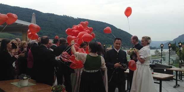 Destination-Wedding - Individuelle Anreise: Helikopterlandeplatz - Niederösterreich - Residenz-Wachau